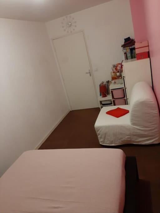 Joli Appartement Avec Jardin Et 2 Parkings Prives Аржантьой Екстериор снимка